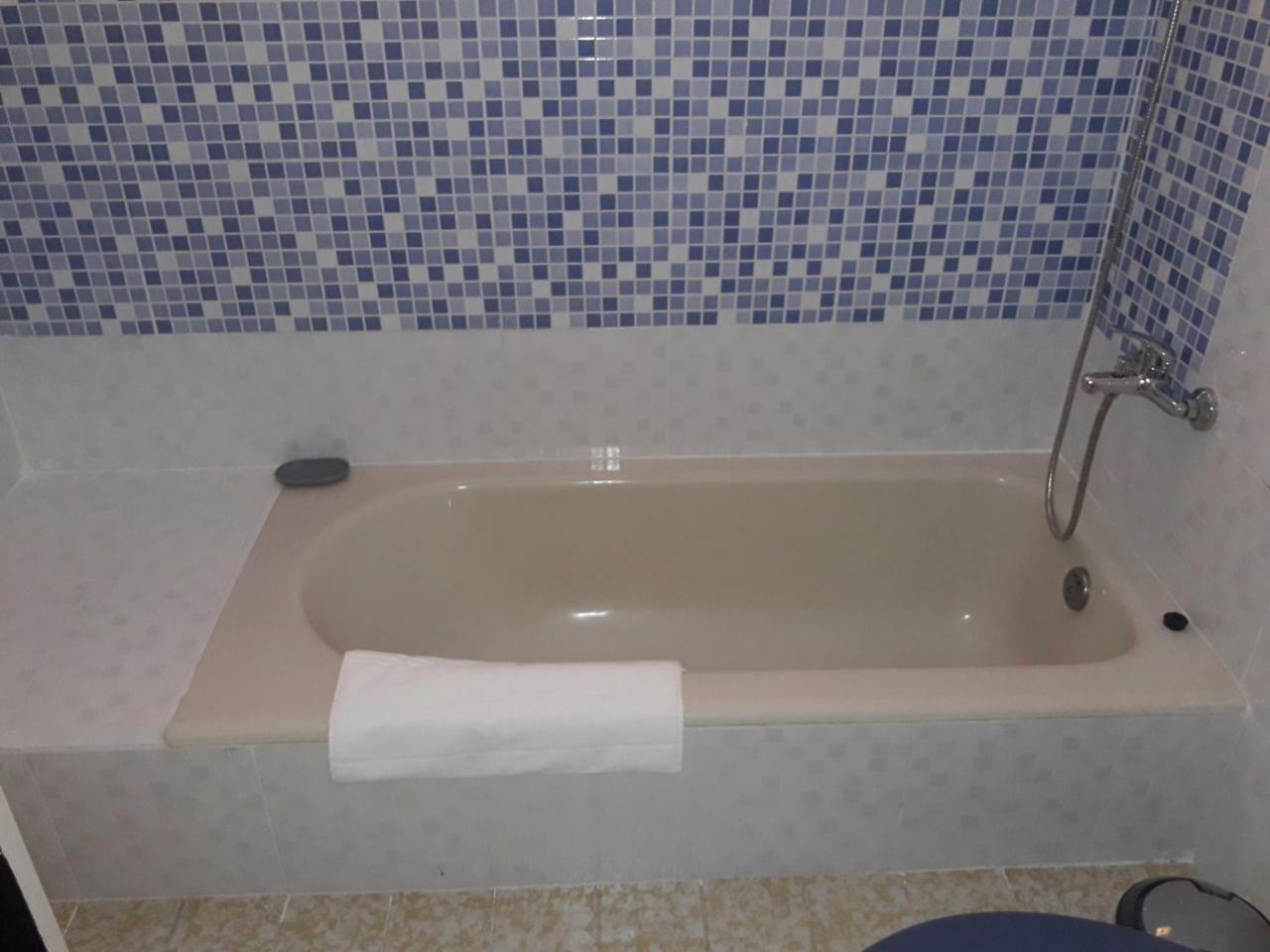 אסונסיון Hotel Casa Jardin מראה חיצוני תמונה