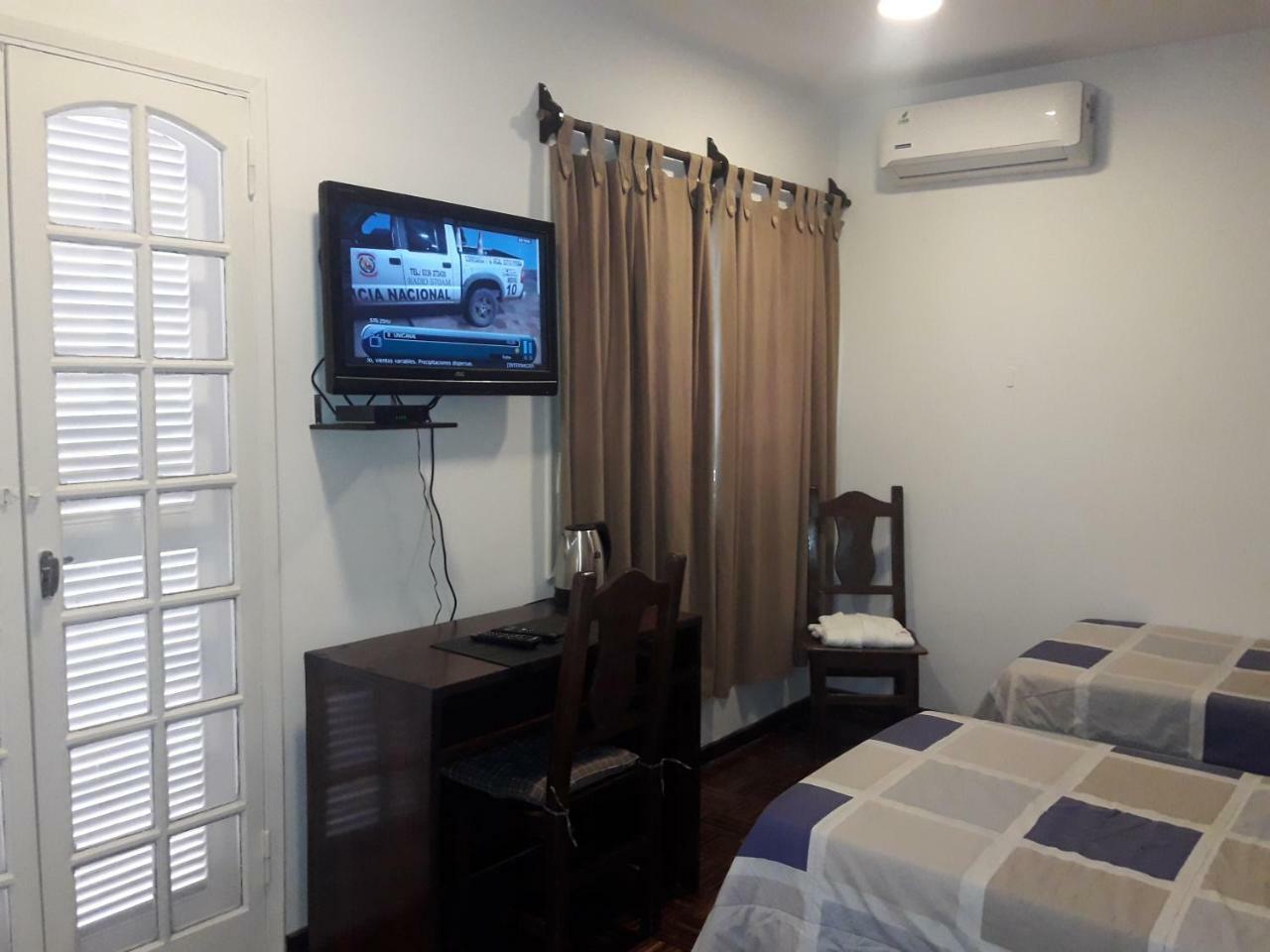 אסונסיון Hotel Casa Jardin מראה חיצוני תמונה