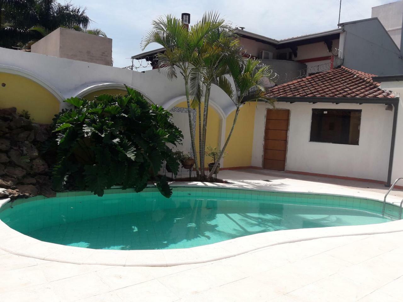אסונסיון Hotel Casa Jardin מראה חיצוני תמונה