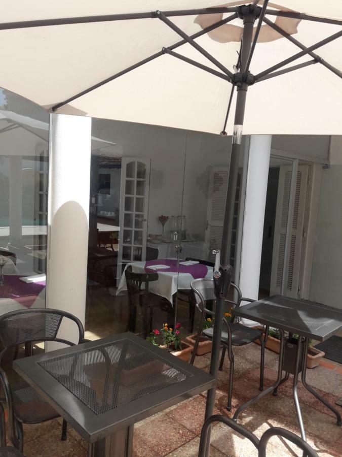 אסונסיון Hotel Casa Jardin מראה חיצוני תמונה