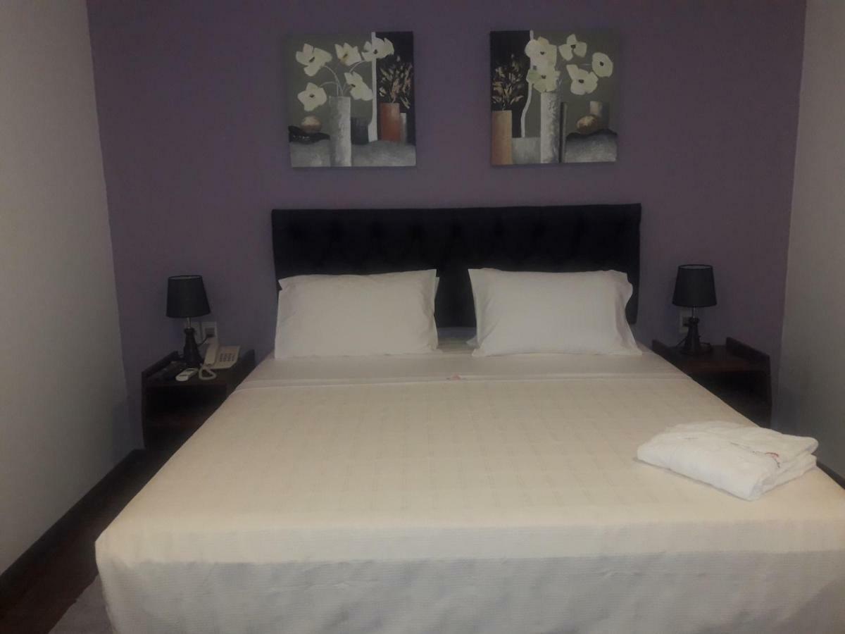 אסונסיון Hotel Casa Jardin מראה חיצוני תמונה